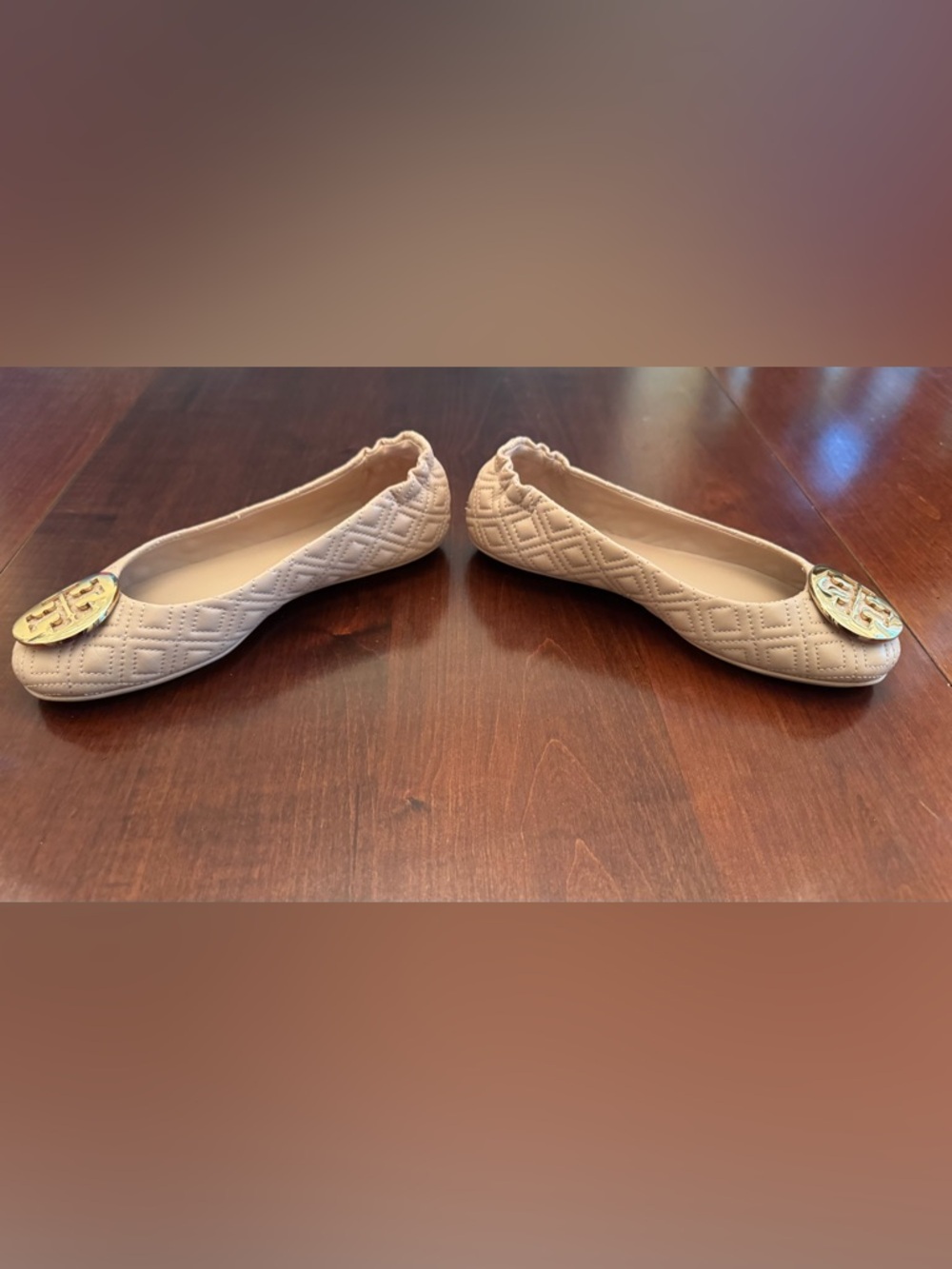 Tory Burch Quilted Cream Ballet Flats with Gold Logo Medallion